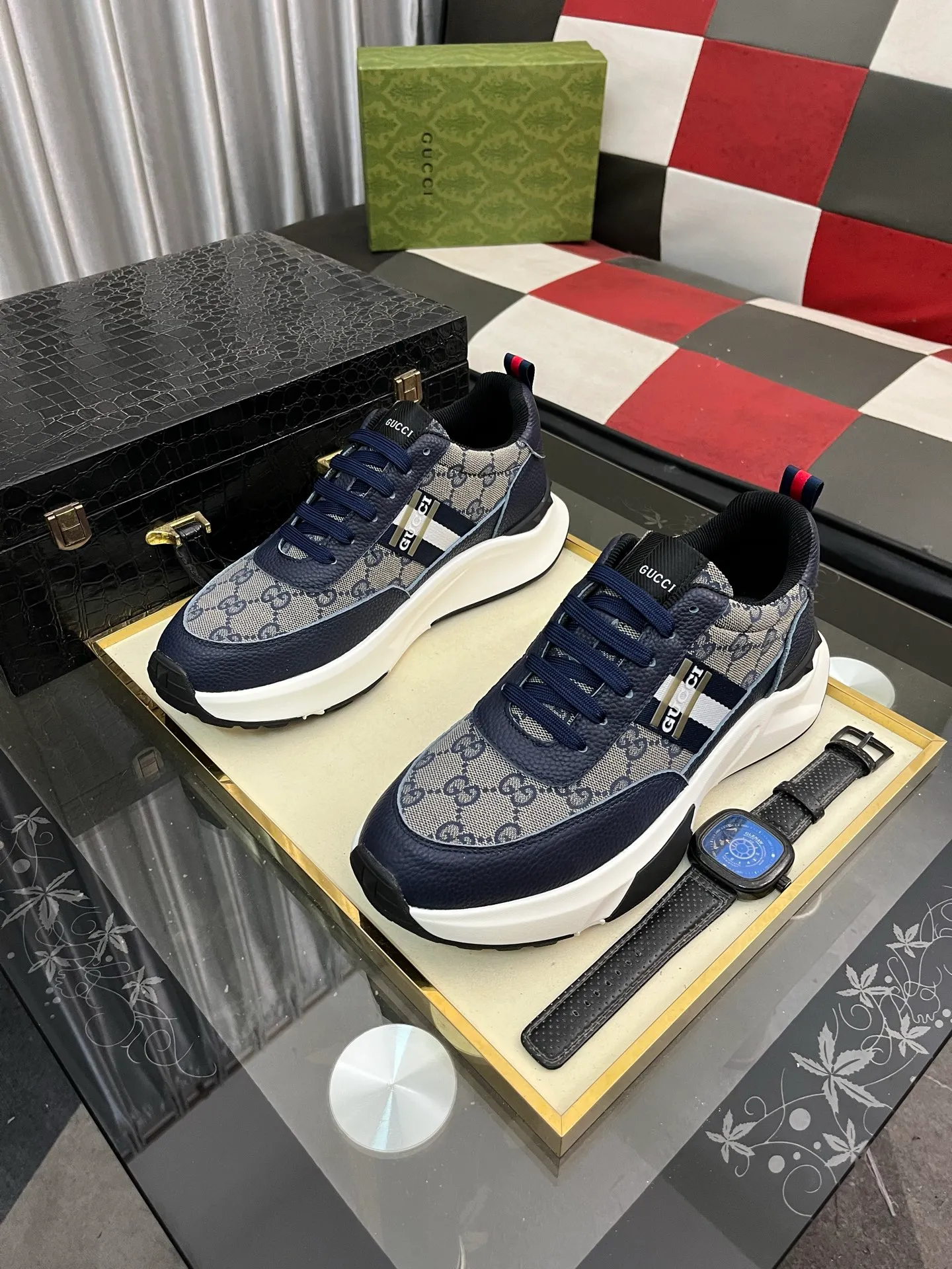 Men's Men's Shoes 💰458 ⌚️⌚️[GUCCI] Gucci men's casual shoes are absolutely popular 🔥The ultimate matching item for trendy men! The charm of super texture is irresistible, the main recommendation, the flower leather color is bright! The upper is made of high-quality brand printed fabric with cowhide, breathable leather lining and wear-resistant rubber sole, noble and elegant! Extremely comfortable🎁🎁You can be as handsome as you want💪 38-445⃣️colors available